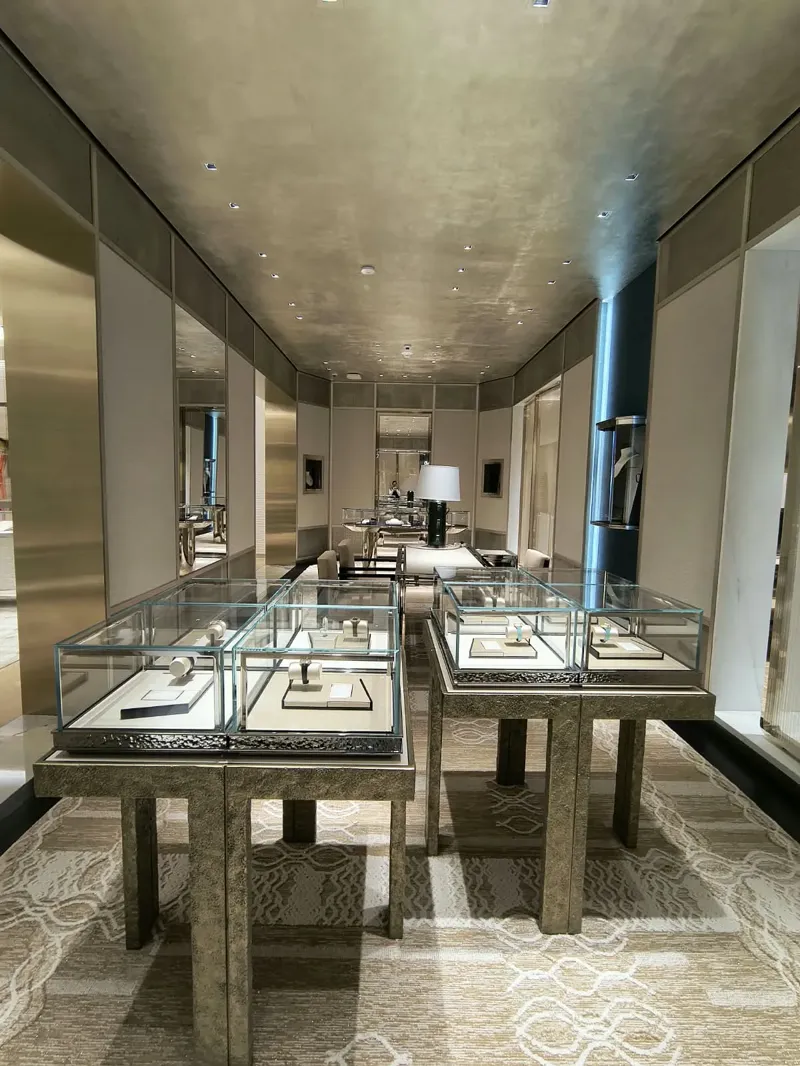 Interior jewellery showcases