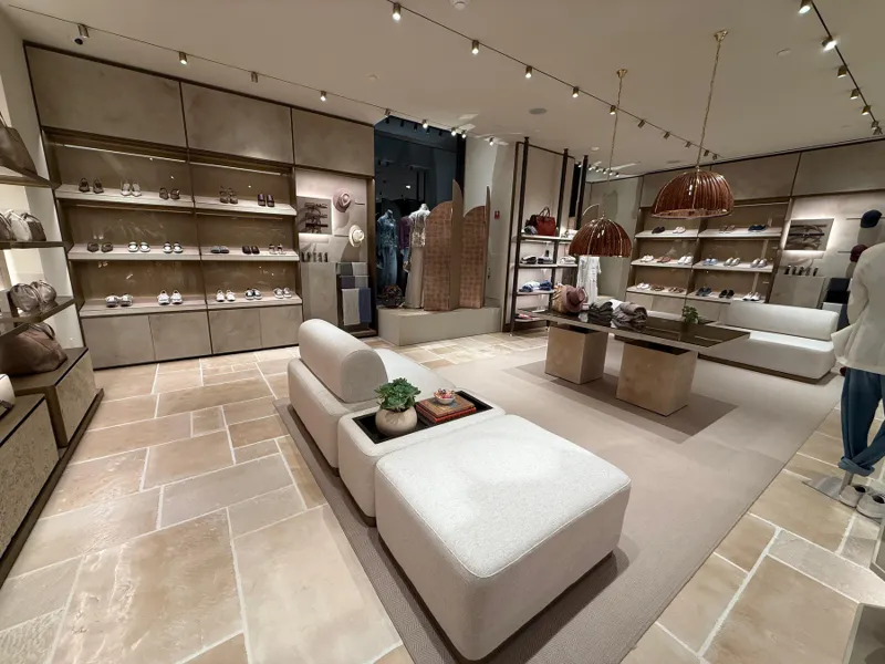 Boutique displays and furniture