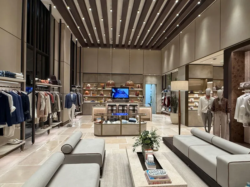 View along the boutique and its client seating areas