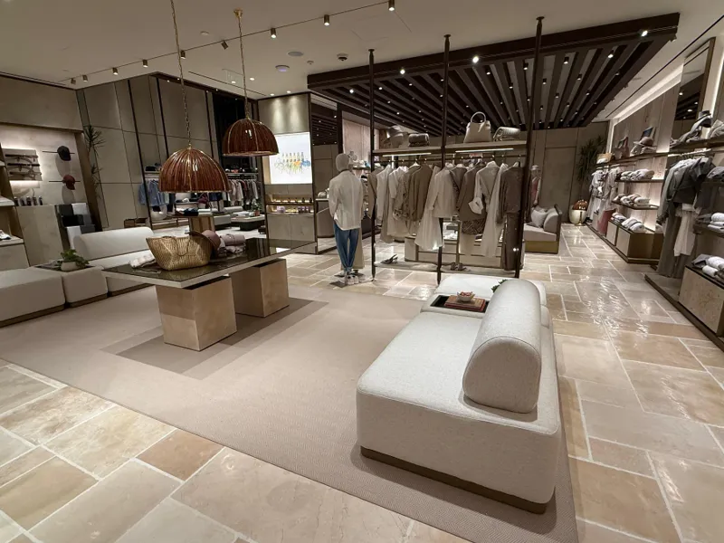 Clothing and accessory displays